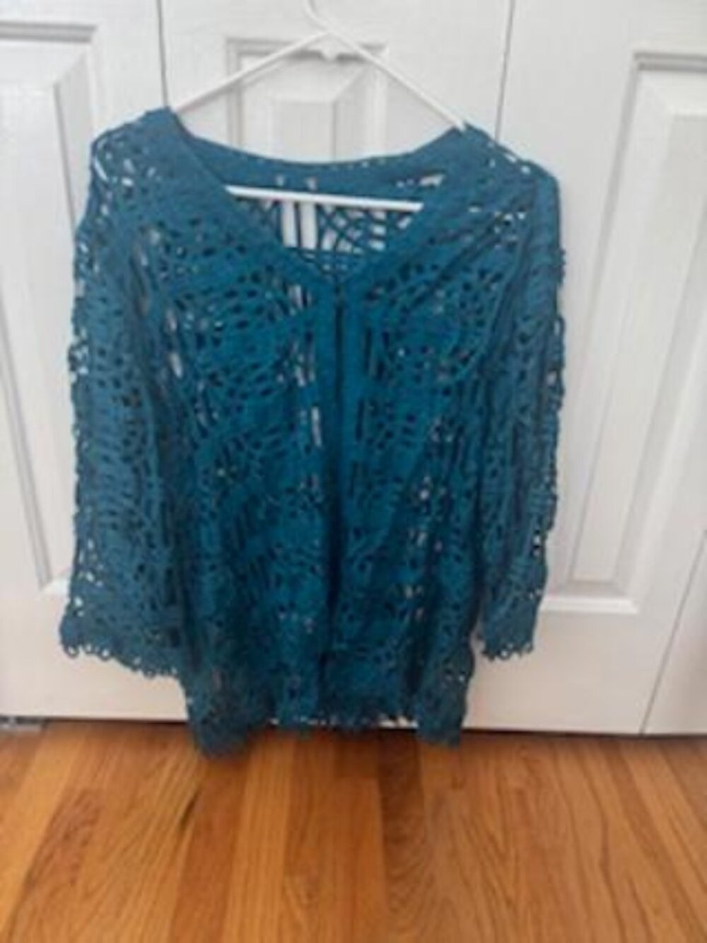 Chicos Refined Teal Crochet cutout top with three quarter sleeves